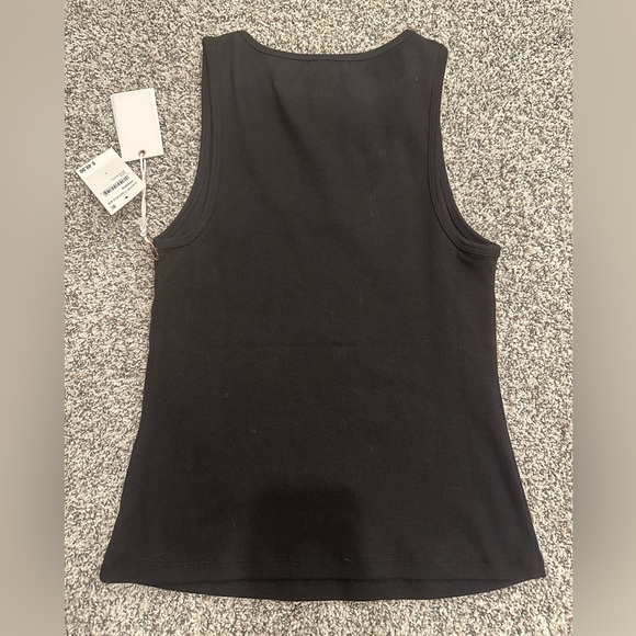 Good American Micro Rib Tank Top - Picture 4 of 4